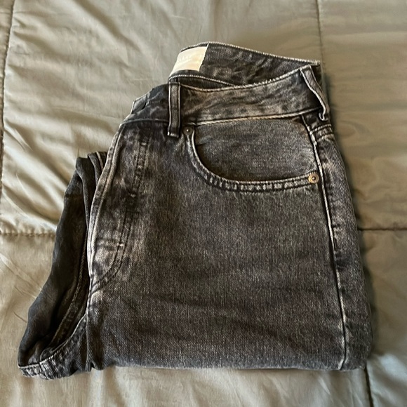 Everlane Curvy 90s Cheeky Straight Jean Black Wash Size 26 Crop - Picture 1 of 8